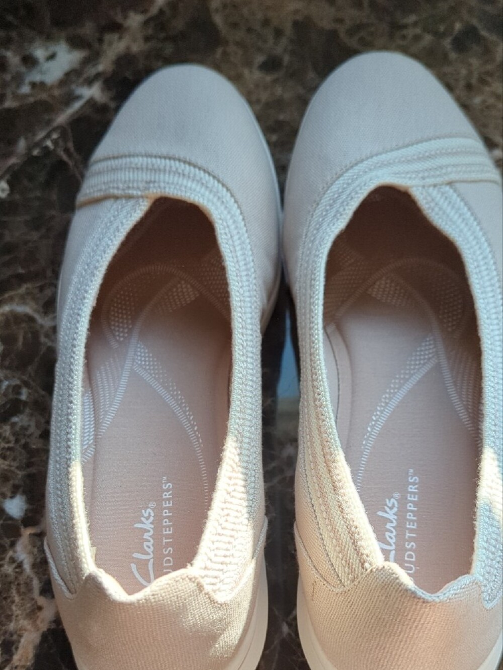 Clarks Women's Casual Slip-On Flats in Light Taupe - Picture 7 of 9